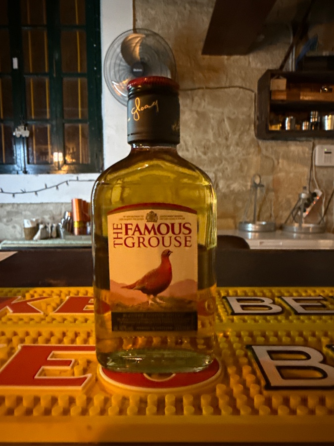 Famous grouse 200ml