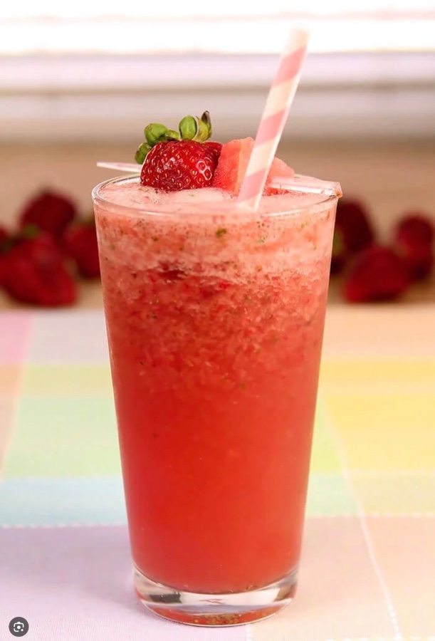 Strawberry & Forest Fruit Smoothie