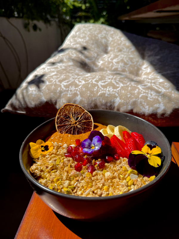 Peanut Butter Granola Pot