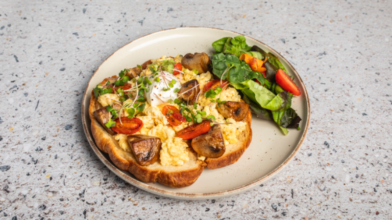 Scrambled Eggs Croissant