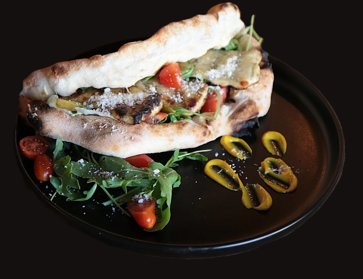 Grilled Halloumi sandwich