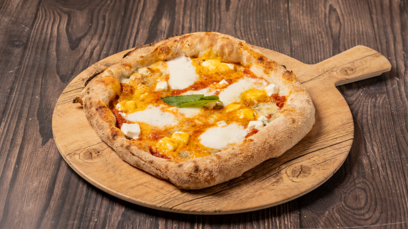 Quattro formaggi pizza