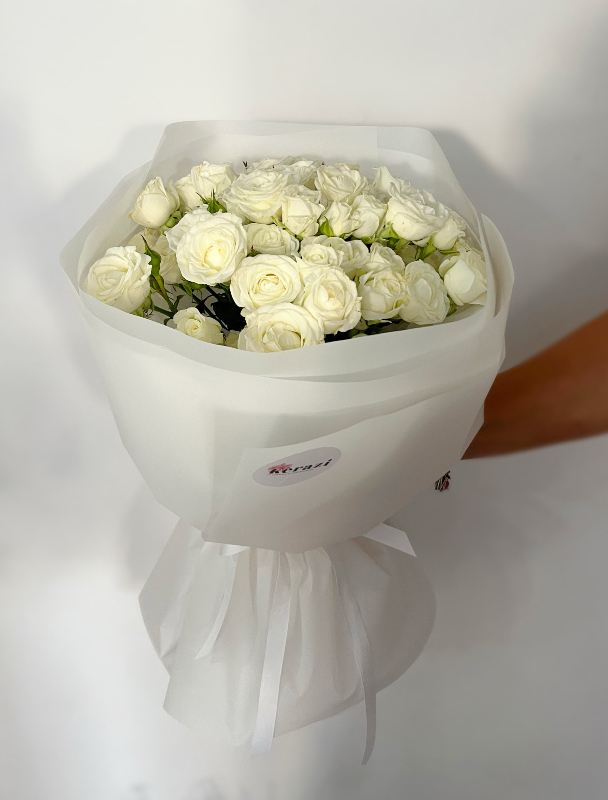 White spray roses